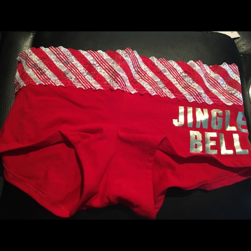 Victoria’s Secret pink low rise boy short